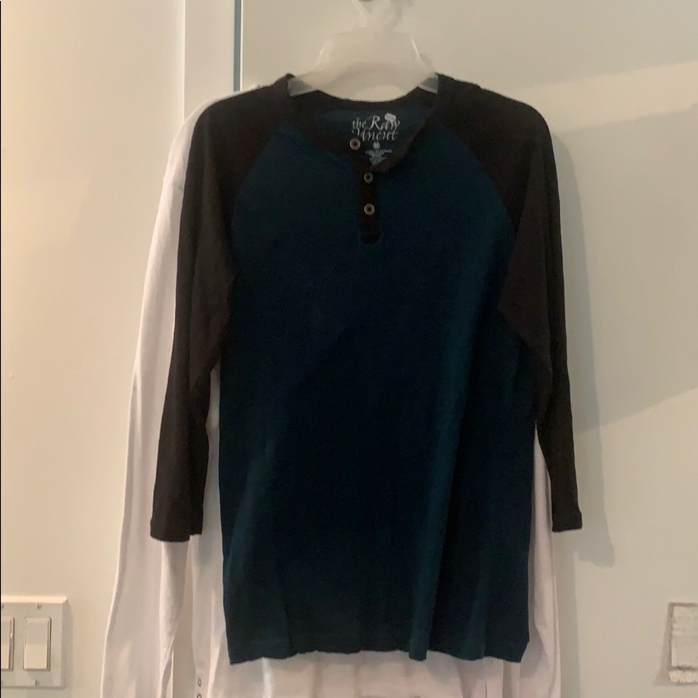 Mid length sleeve